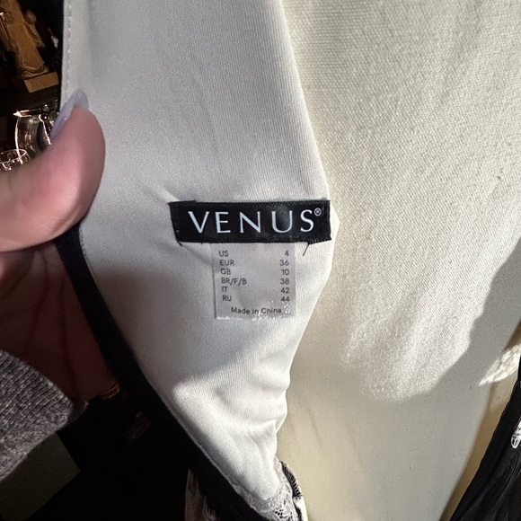 VENUS Black and White Lace Backless Dress - Picture 7 of 7